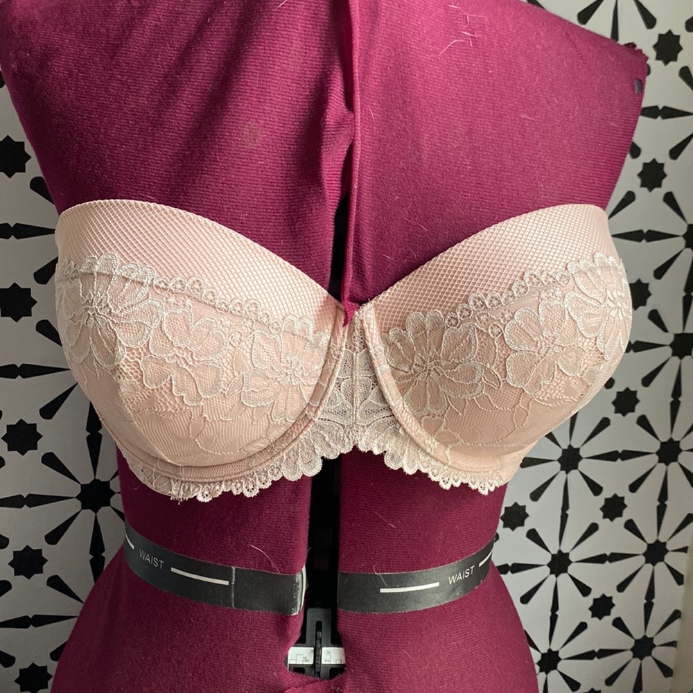 Maidenform strapless bra New 38DD